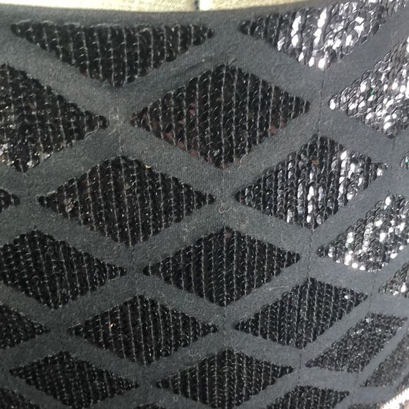 Express Med. Women's Sequin Mini Skirt Sparkle Geometric Pattern Lines Stretchy - Picture 4 of 15